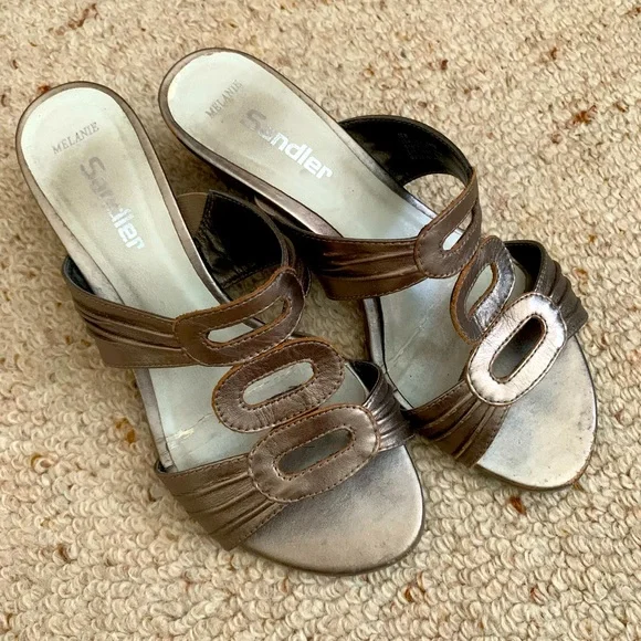 ✨Host Pick✨ Sandler Bronze Leather Mules Size 36 - Picture 1 of 7